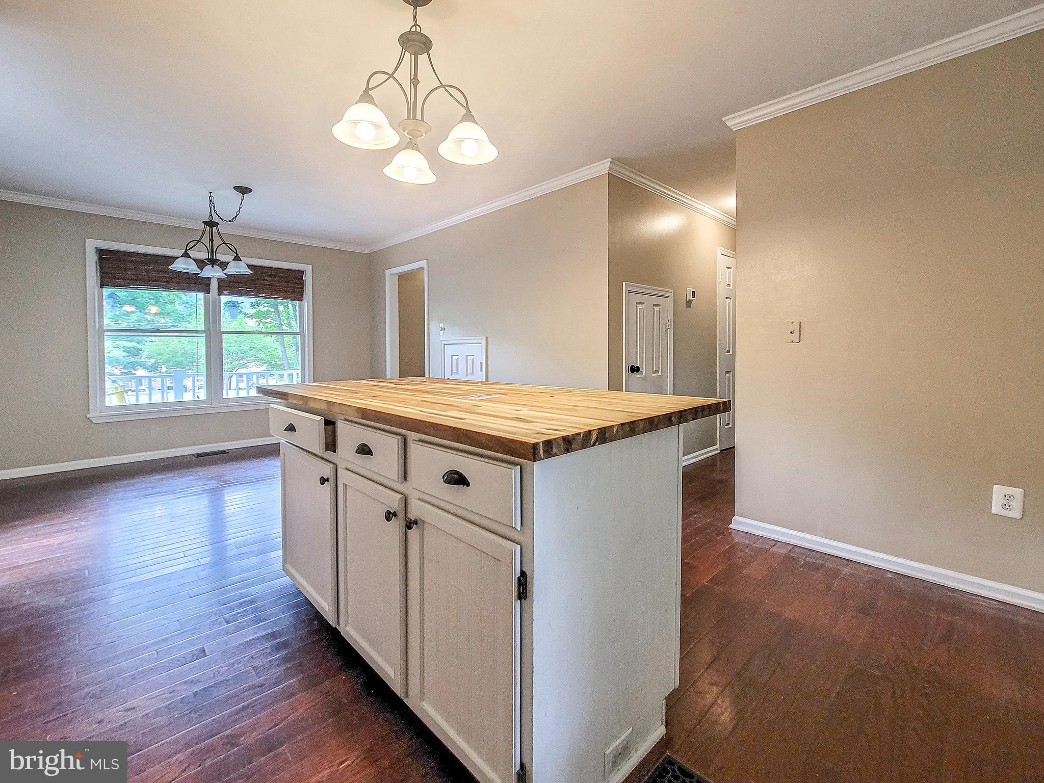 19087 Fuller Heights Road Triangle, VA 22172 - Photo 24 of 60 Gallery Image 24