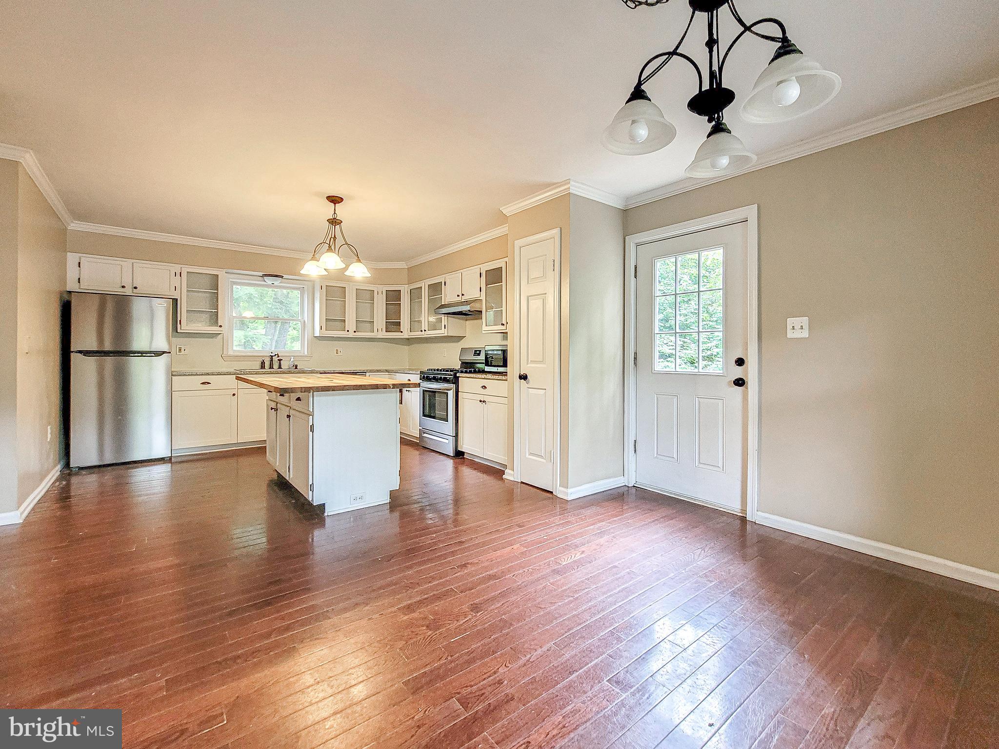 19087 Fuller Heights Road Triangle, VA 22172 - Photo 26 of 60 Gallery Image 26