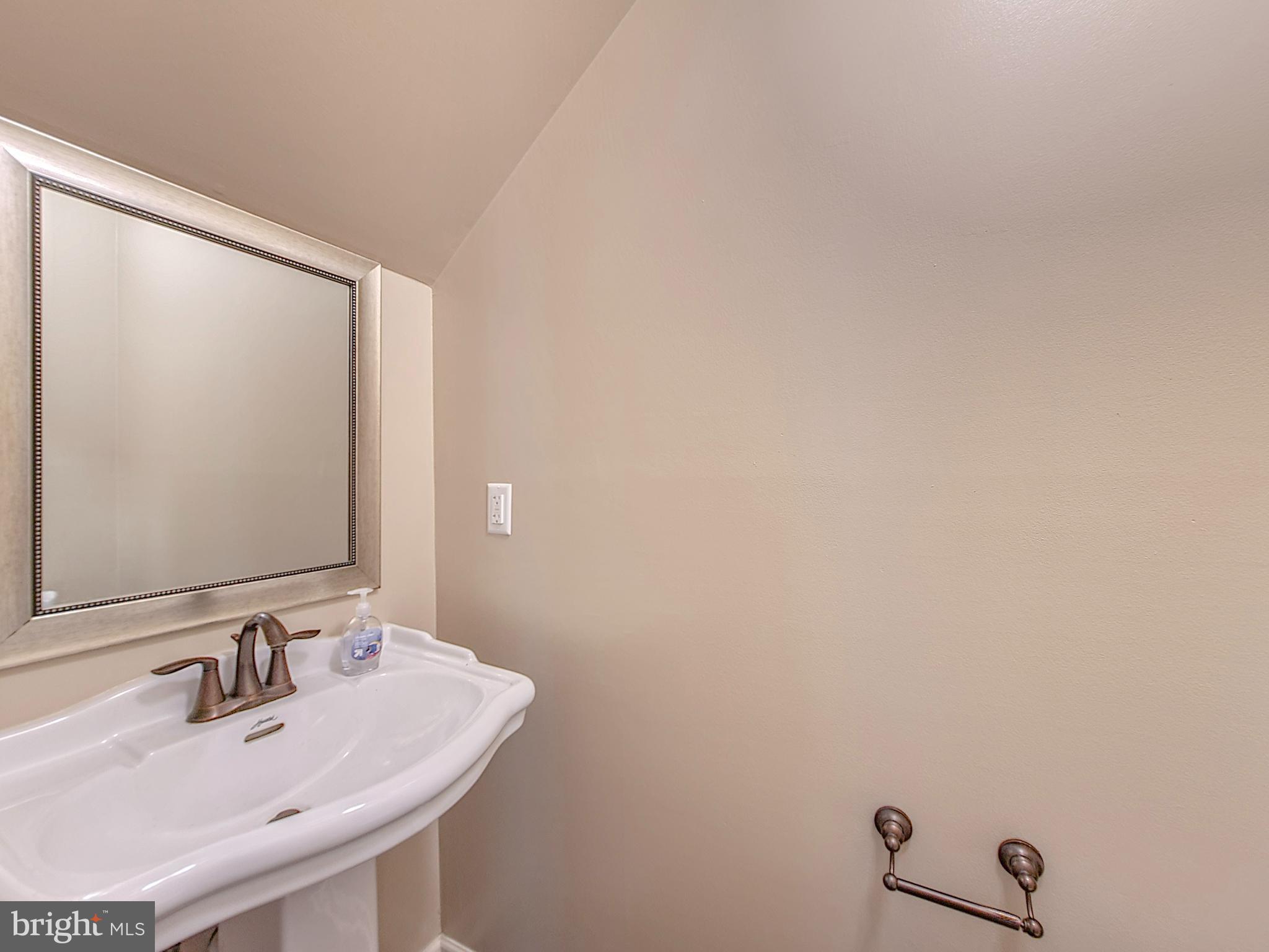 19087 Fuller Heights Road Triangle, VA 22172 - Photo 29 of 60 Gallery Image 29