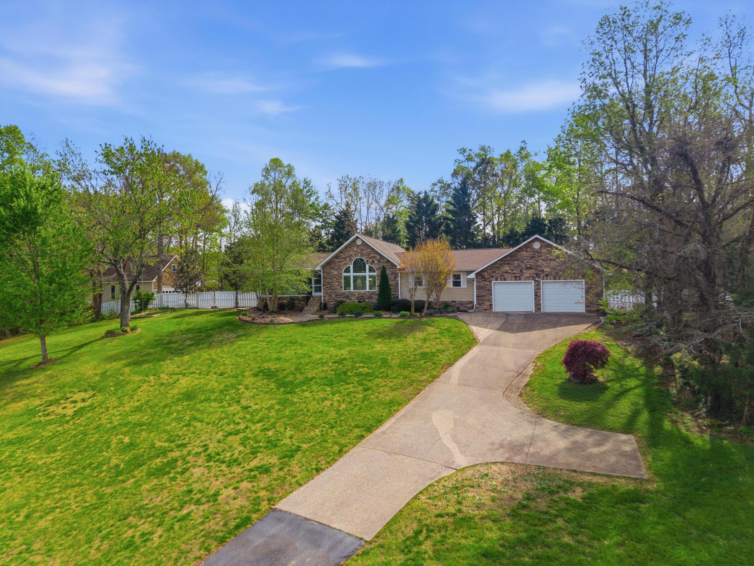 11102 London Lane Apison, TN 37302 - Photo 1 of 37 02-11102LondonLn_068