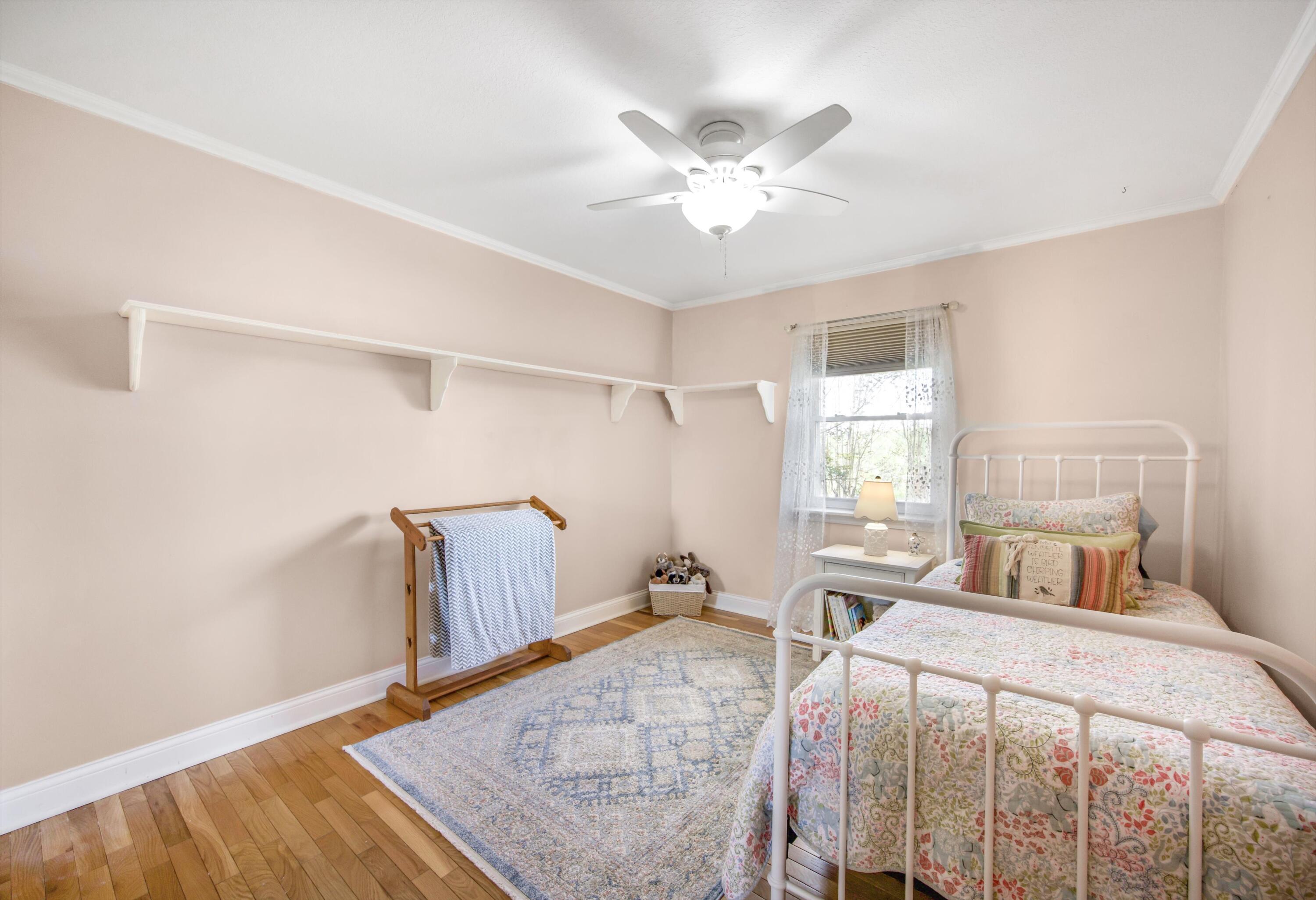 11102 London Lane Apison, TN 37302 - Photo 21 of 37 Guest room #2