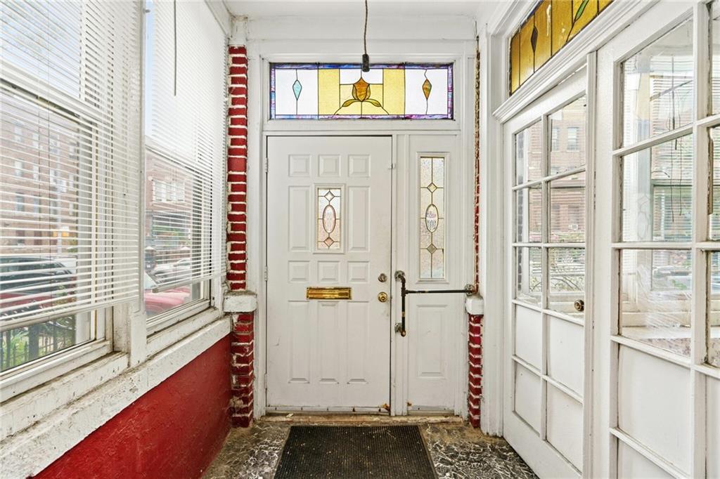 282 Buffalo Avenue Brooklyn, NY 11213 - Photo 5 of 22 a bathroom with a tub and a window