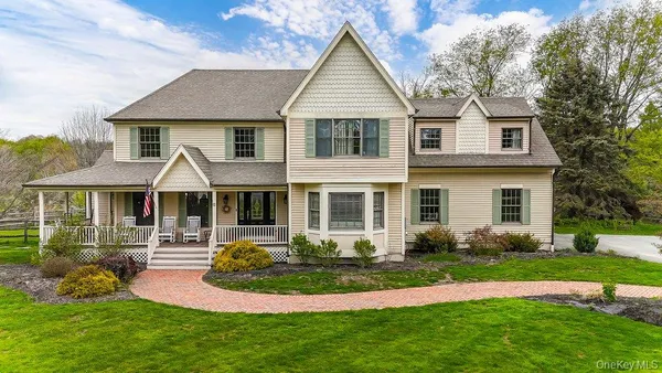 $880,000 | 9 Mayflower Court, Warwick, NY 10990