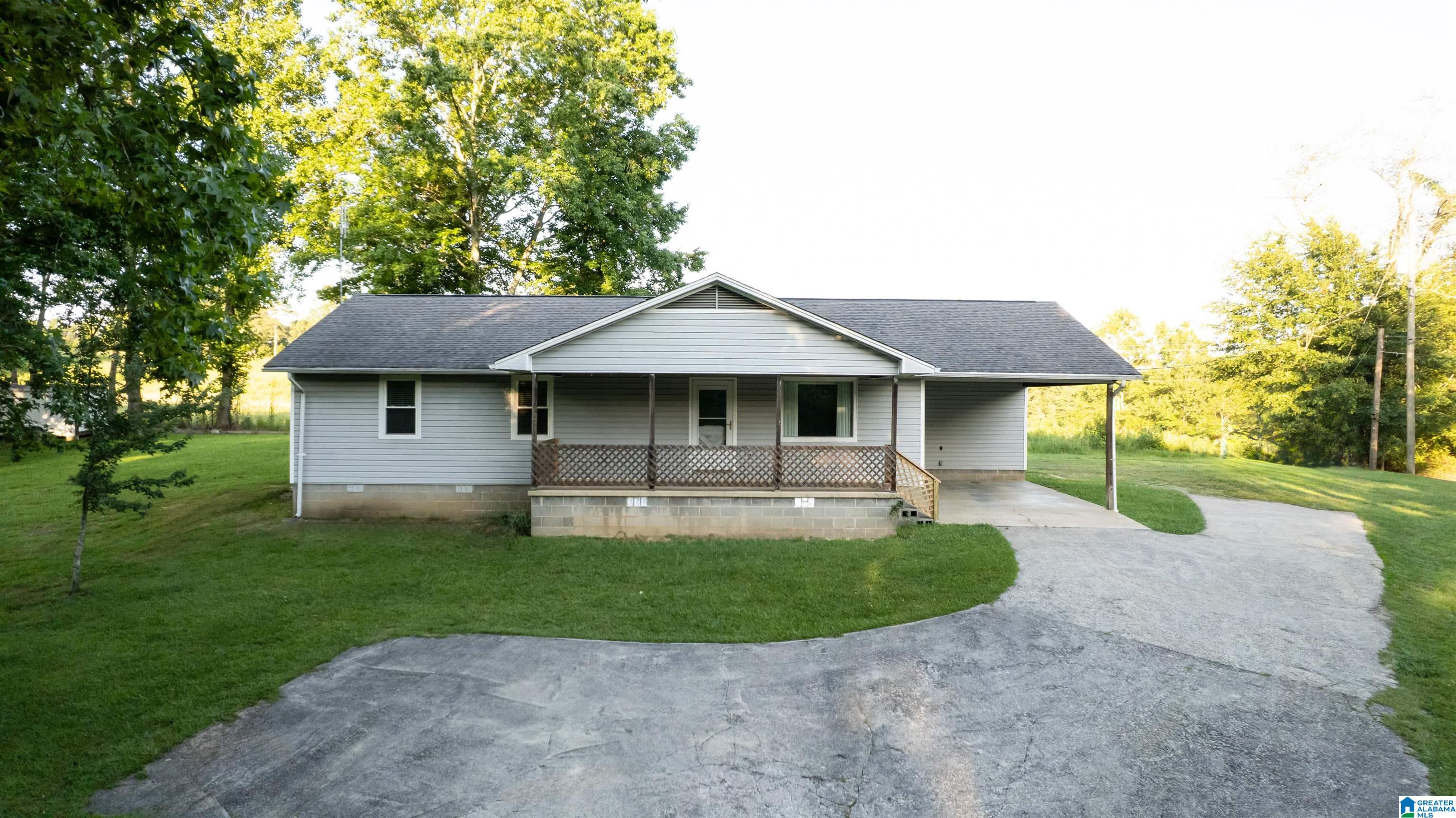 149 County Road 29 Oneonta, AL 35121 - Photo 2 of 25