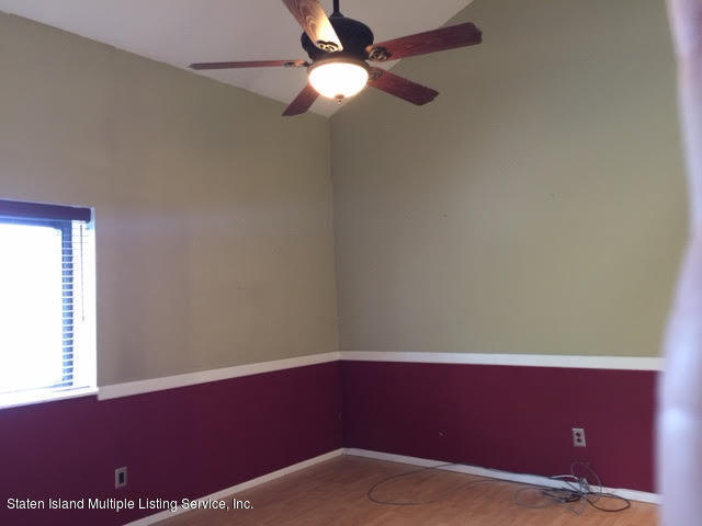 87 Selvin Loop Staten Island, NY 10303 - Photo 17 of 21 9