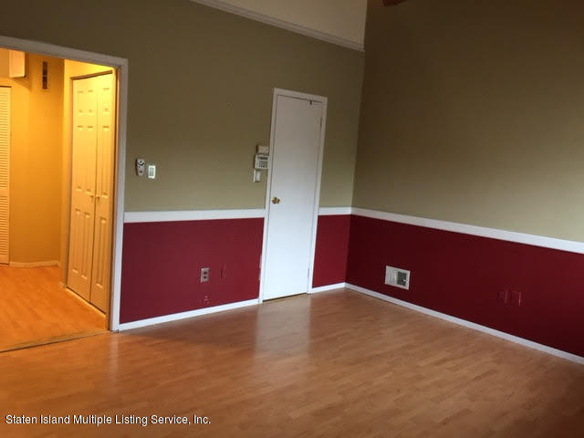 87 Selvin Loop Staten Island, NY 10303 - Photo 8 of 21 16