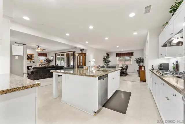 $800,000 | 35160 Mahogany Glen Drive, Winchester, CA 92596