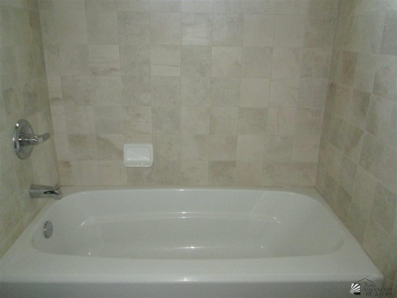 7669 East 40th Road Yuma, AZ 85365 - Photo 7 of 13 Gallery Image 7