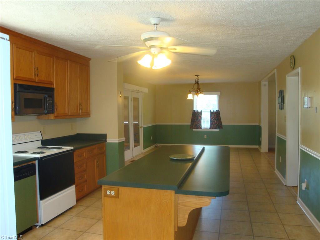 223 Sharmill Road Reidsville, NC 27320 - Photo 3 of 17 Gallery Image 3