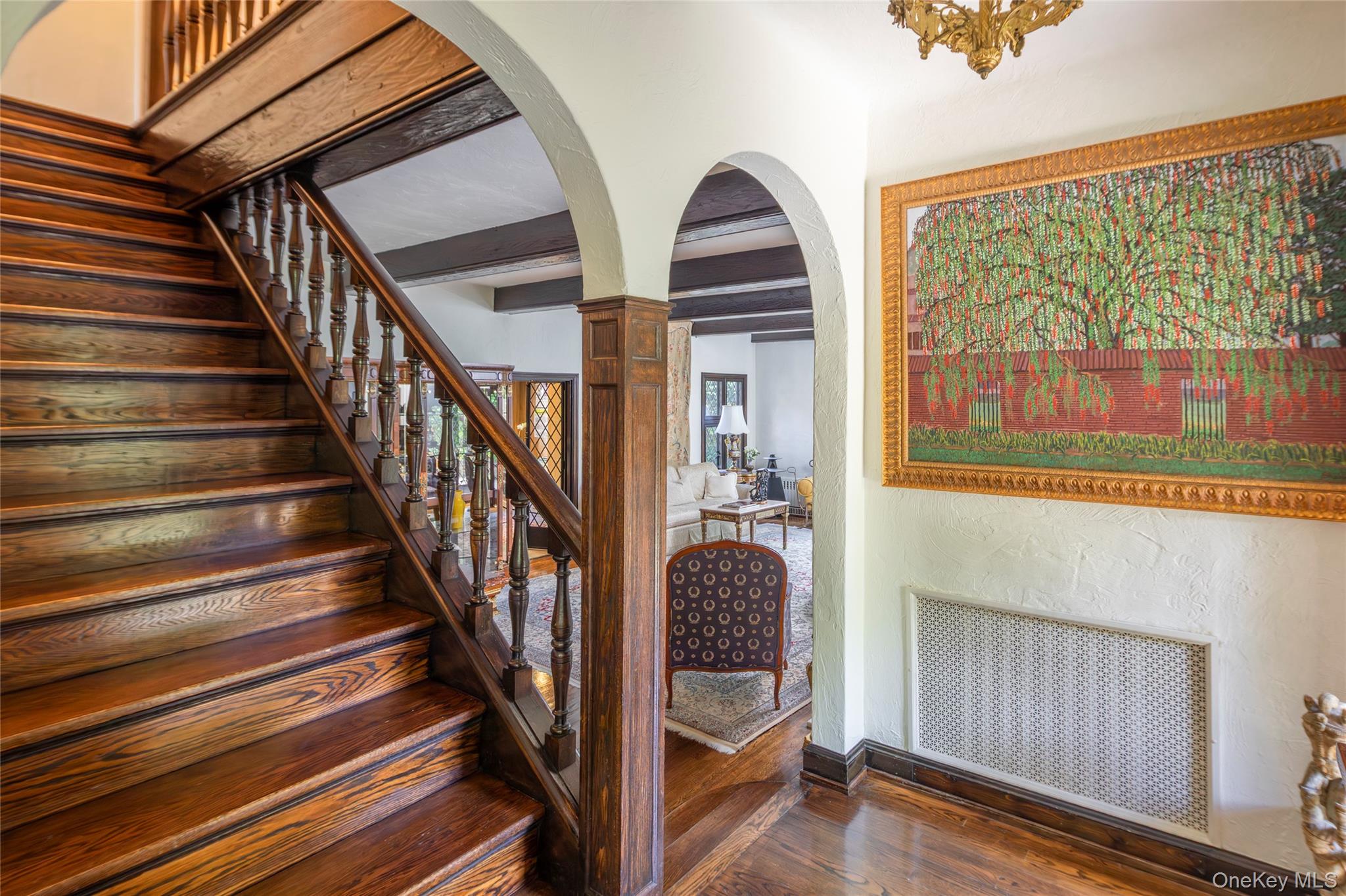 18 Hemlock Road Bronxville, NY 10708 - Photo 3 of 31