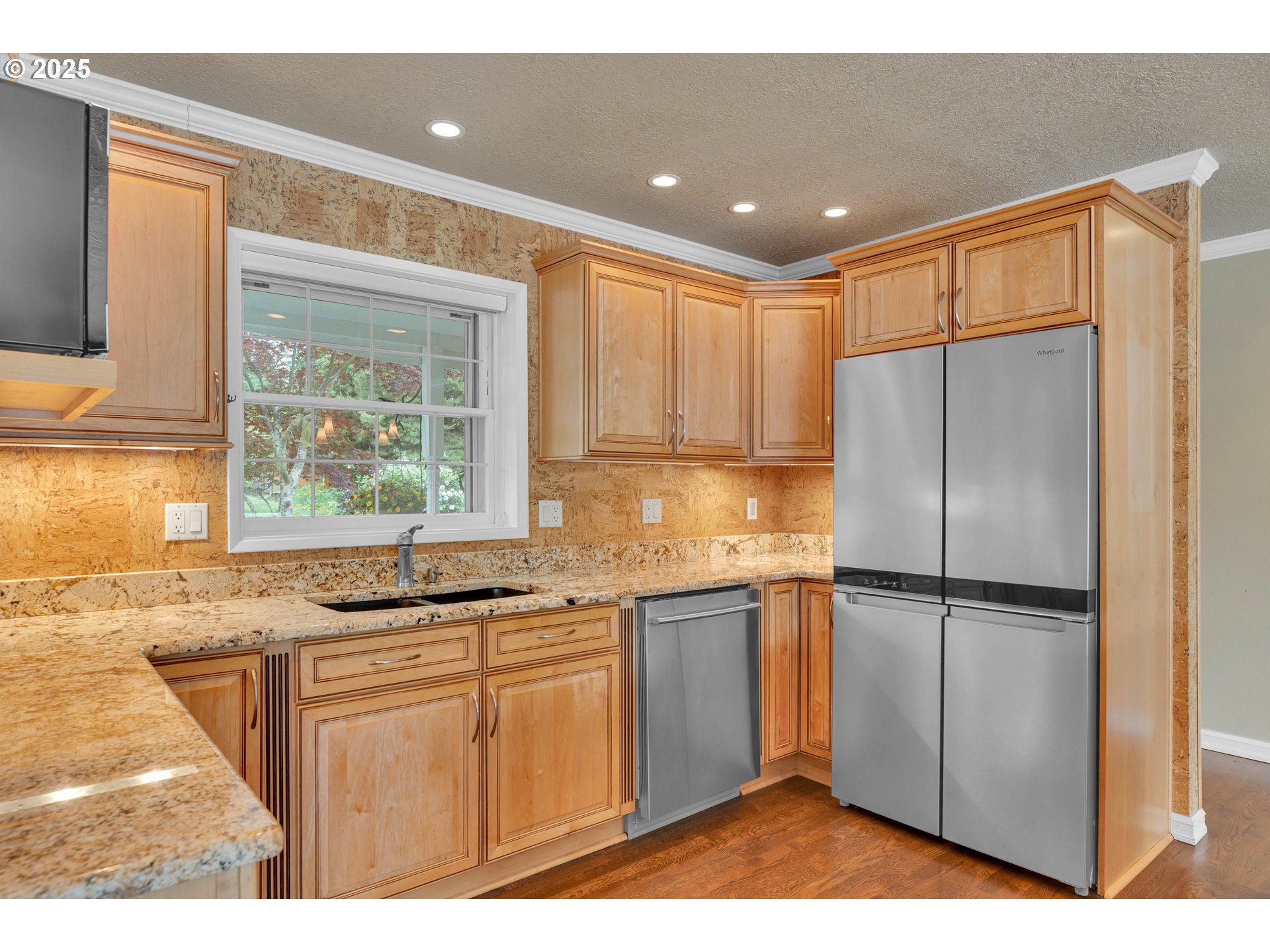 11675 Southwest Lynn Street Portland, OR 97223 - Photo 11 of 48 Kitchen