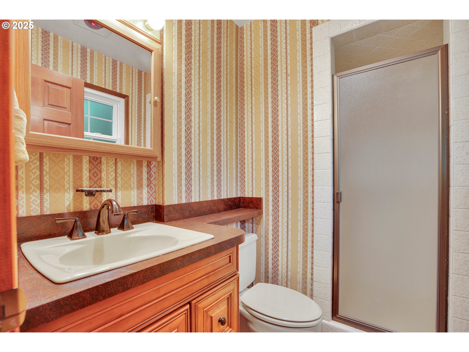 11675 Southwest Lynn Street Portland, OR 97223 - Photo 23 of 48 Bathroom, Attached