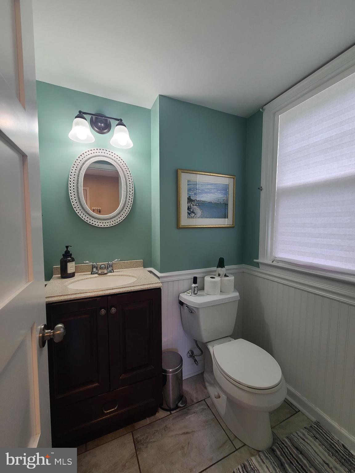 2105 Hemlock Road Norristown, PA 19403 - Photo 29 of 75 1st Floor Powder Room