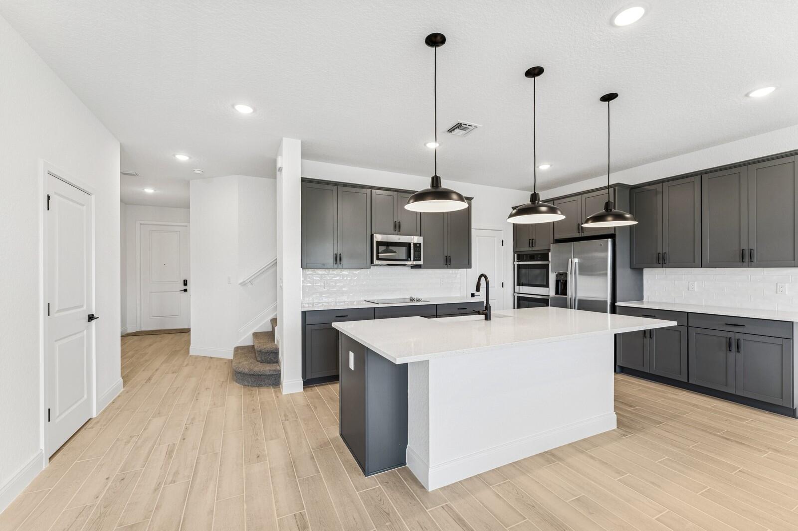 172 Southeast Birch Terrace, Unit 206 Stuart, FL 34997 - Photo 6 of 38 Kitchen