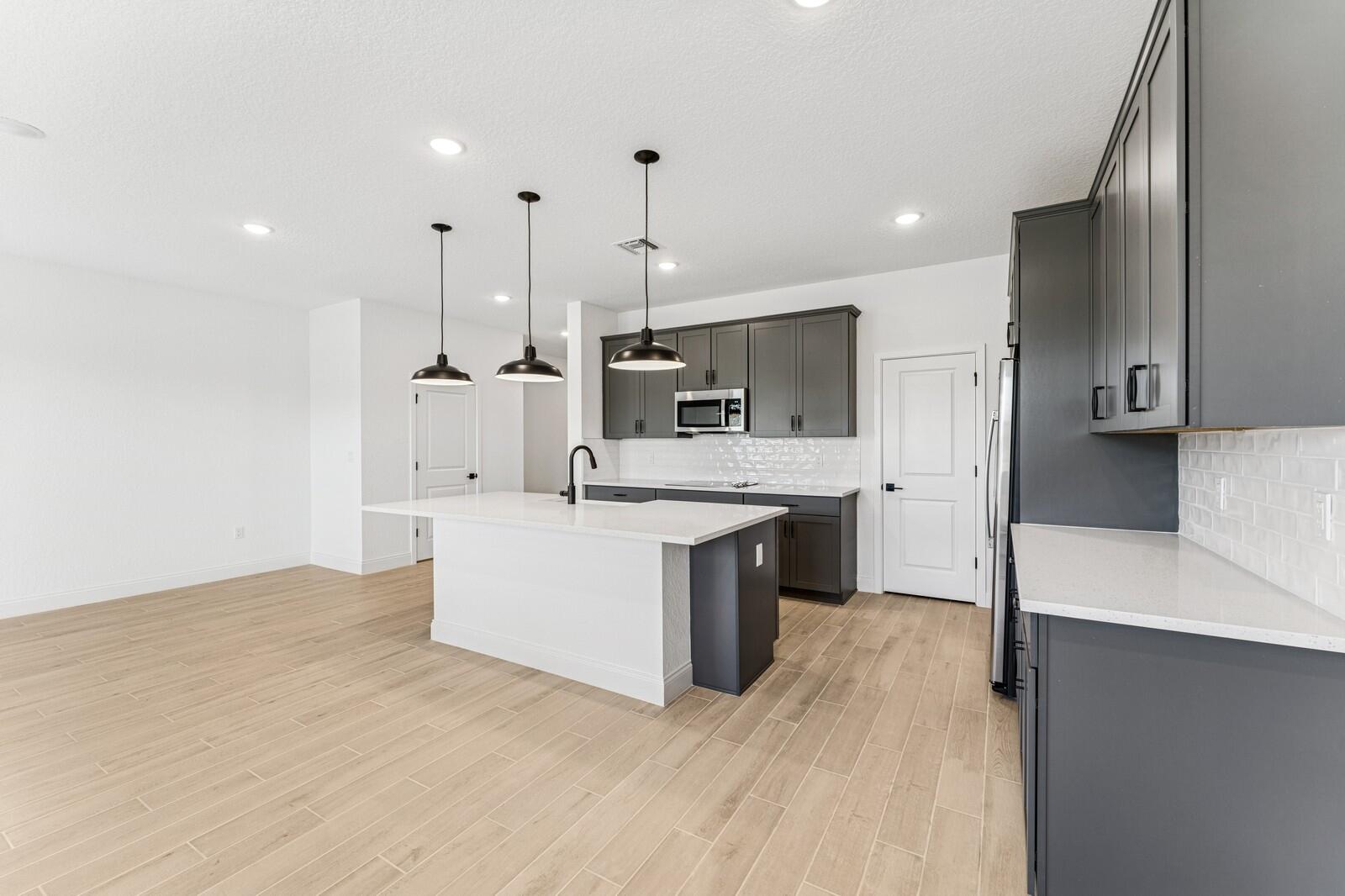 172 Southeast Birch Terrace, Unit 206 Stuart, FL 34997 - Photo 7 of 38 Kitchen