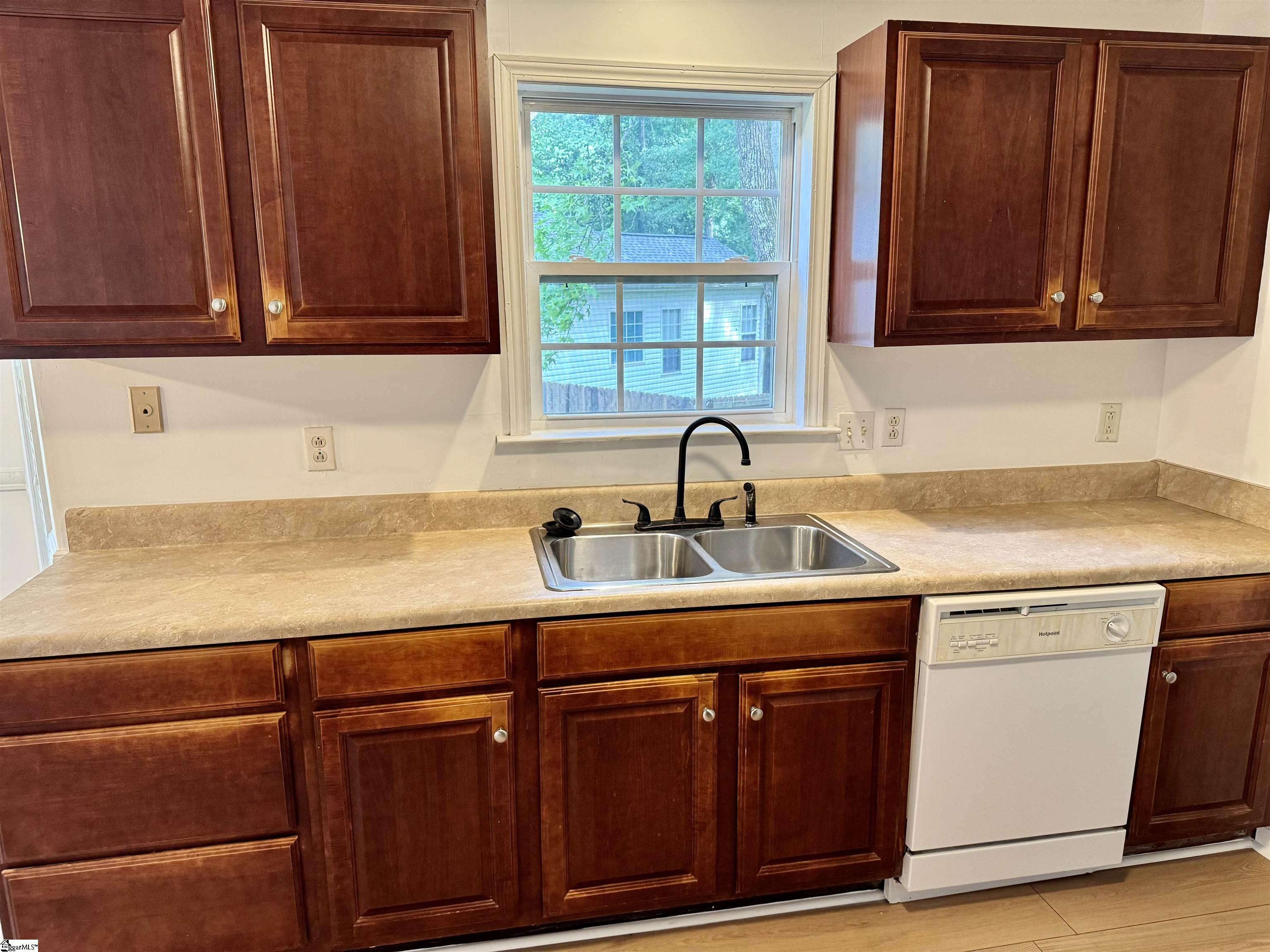 304 Tollgate Road Simpsonville, SC 29681 - Photo 11 of 32 Gallery Image 11