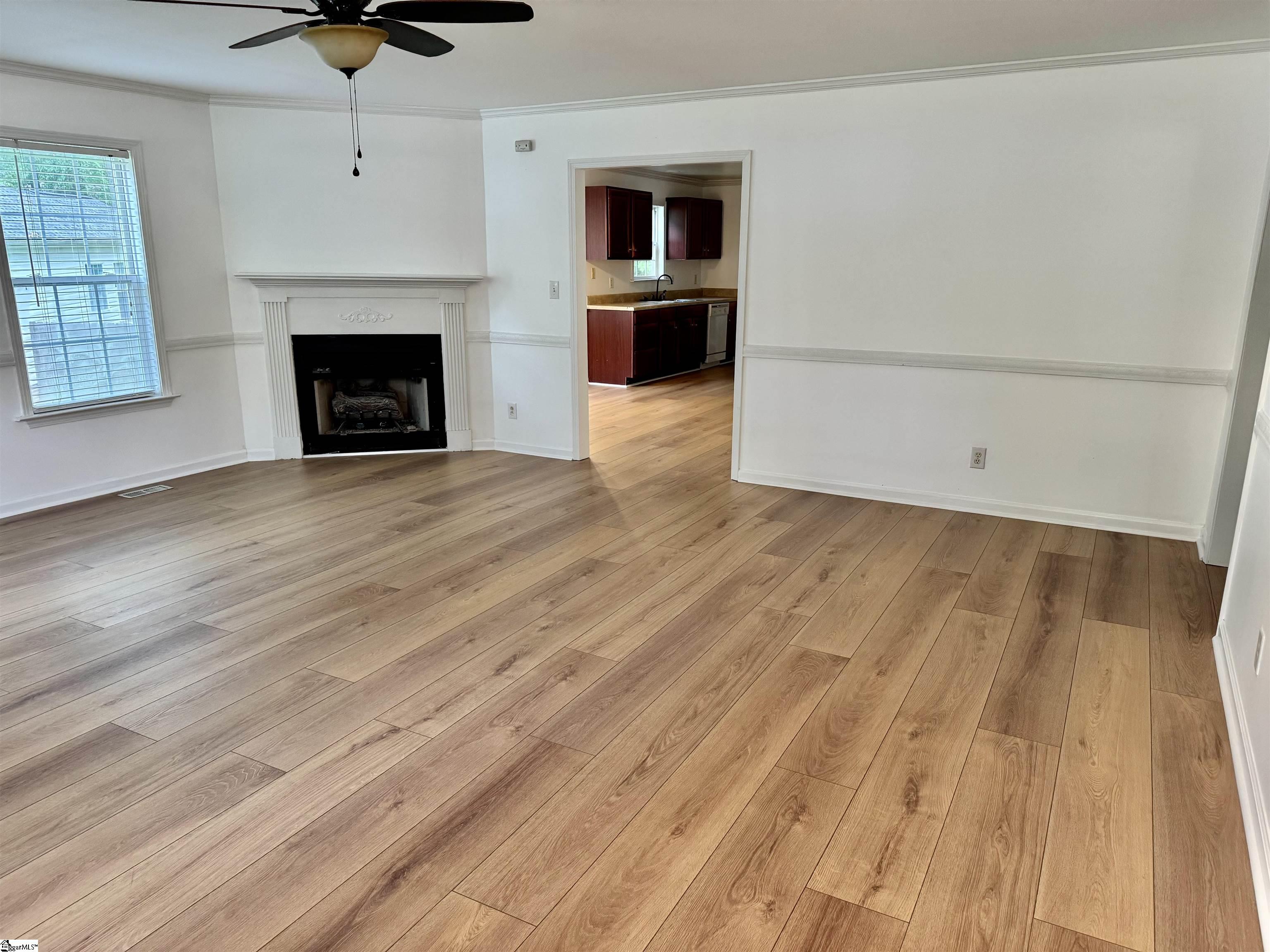 304 Tollgate Road Simpsonville, SC 29681 - Photo 4 of 32 Gallery Image 4