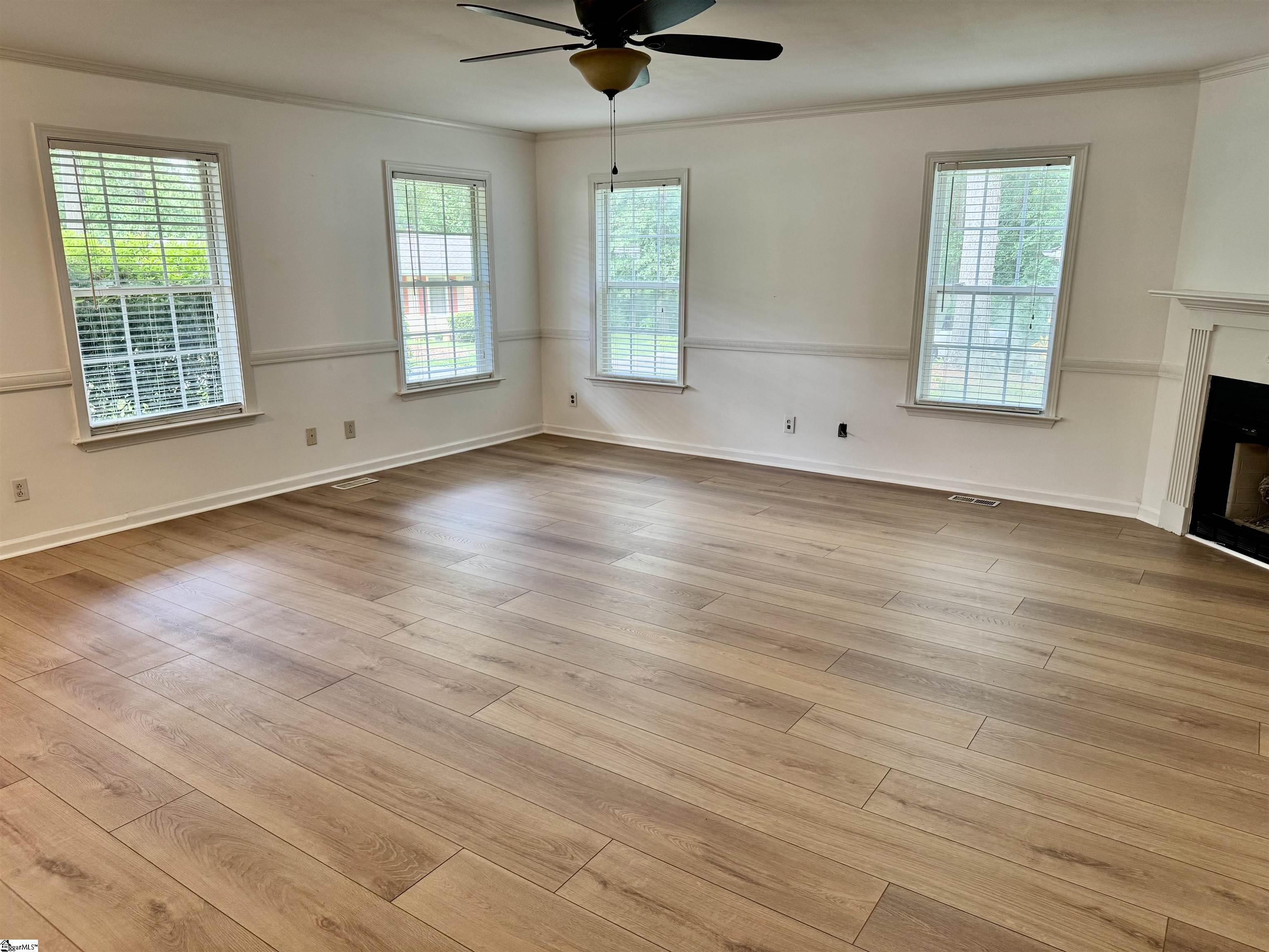 304 Tollgate Road Simpsonville, SC 29681 - Photo 6 of 32 Gallery Image 6