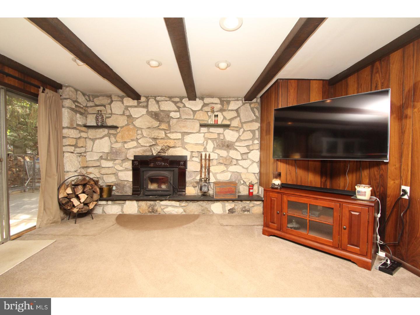 1855 Twining Road Willow Grove, PA 19090 - Photo 12 of 24 Family Room