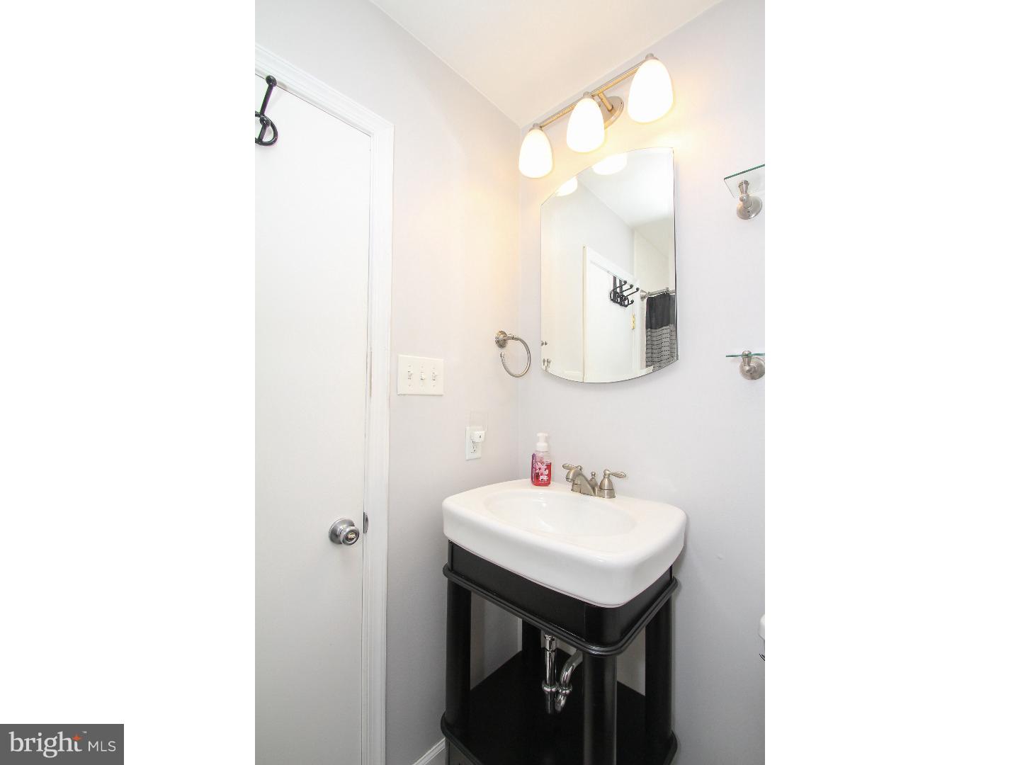 1855 Twining Road Willow Grove, PA 19090 - Photo 15 of 24 Bathroom