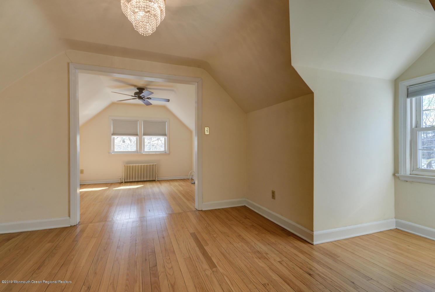 37 Ravine Drive Matawan, NJ 07747 - Photo 13 of 18 37 Ravine Dr Matawan NJ 07747-large-020-