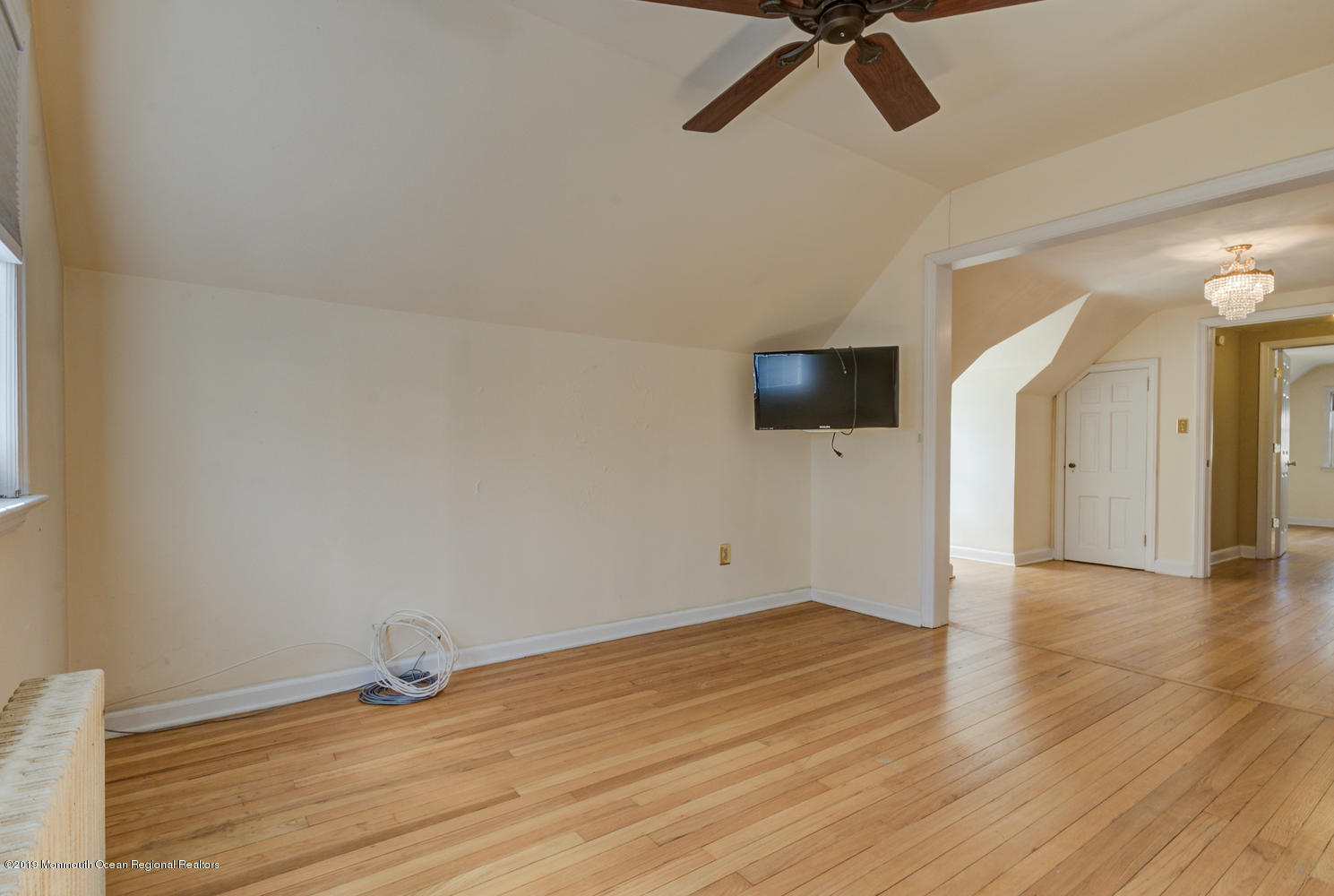 37 Ravine Drive Matawan, NJ 07747 - Photo 14 of 18 37 Ravine Dr Matawan NJ 07747-large-023-