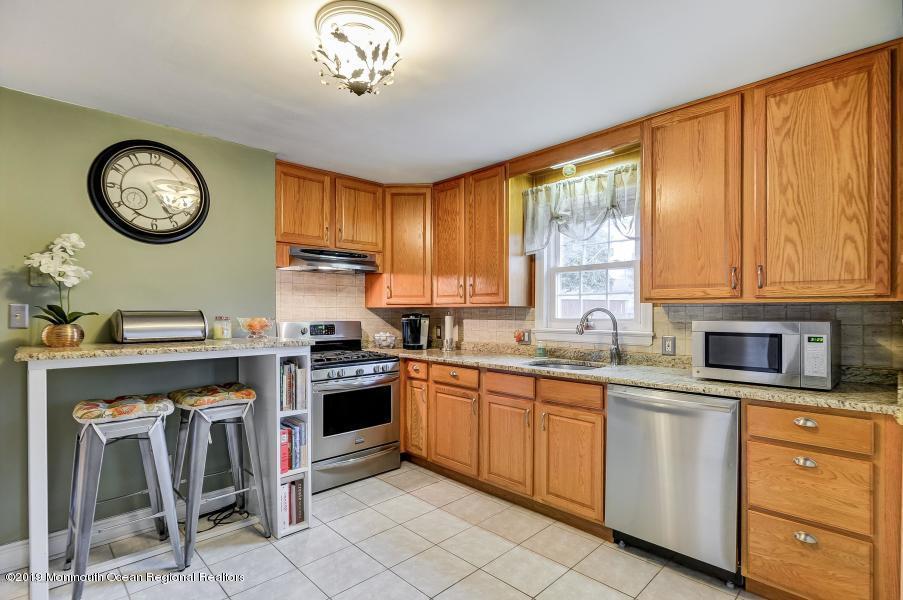 37 Ravine Drive Matawan, NJ 07747 - Photo 5 of 18 ravine 5