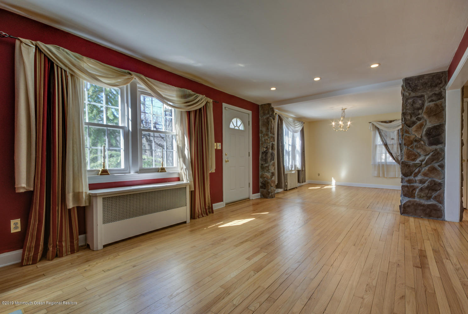 37 Ravine Drive Matawan, NJ 07747 - Photo 8 of 18 37 Ravine Dr Matawan NJ 07747-large-007-