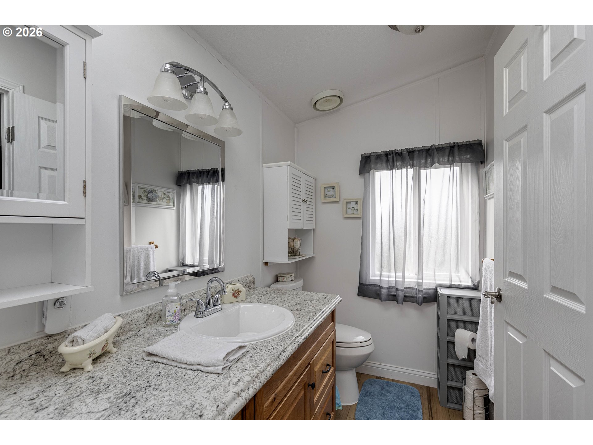 655 Northeast Burnett Road, Unit 9 McMinnville, OR 97128 - Photo 14 of 33