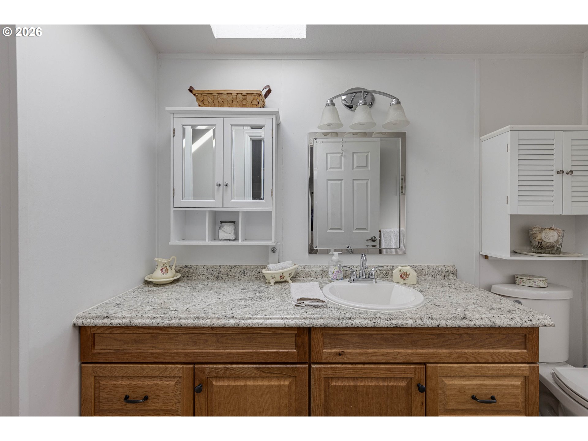 655 Northeast Burnett Road, Unit 9 McMinnville, OR 97128 - Photo 15 of 33