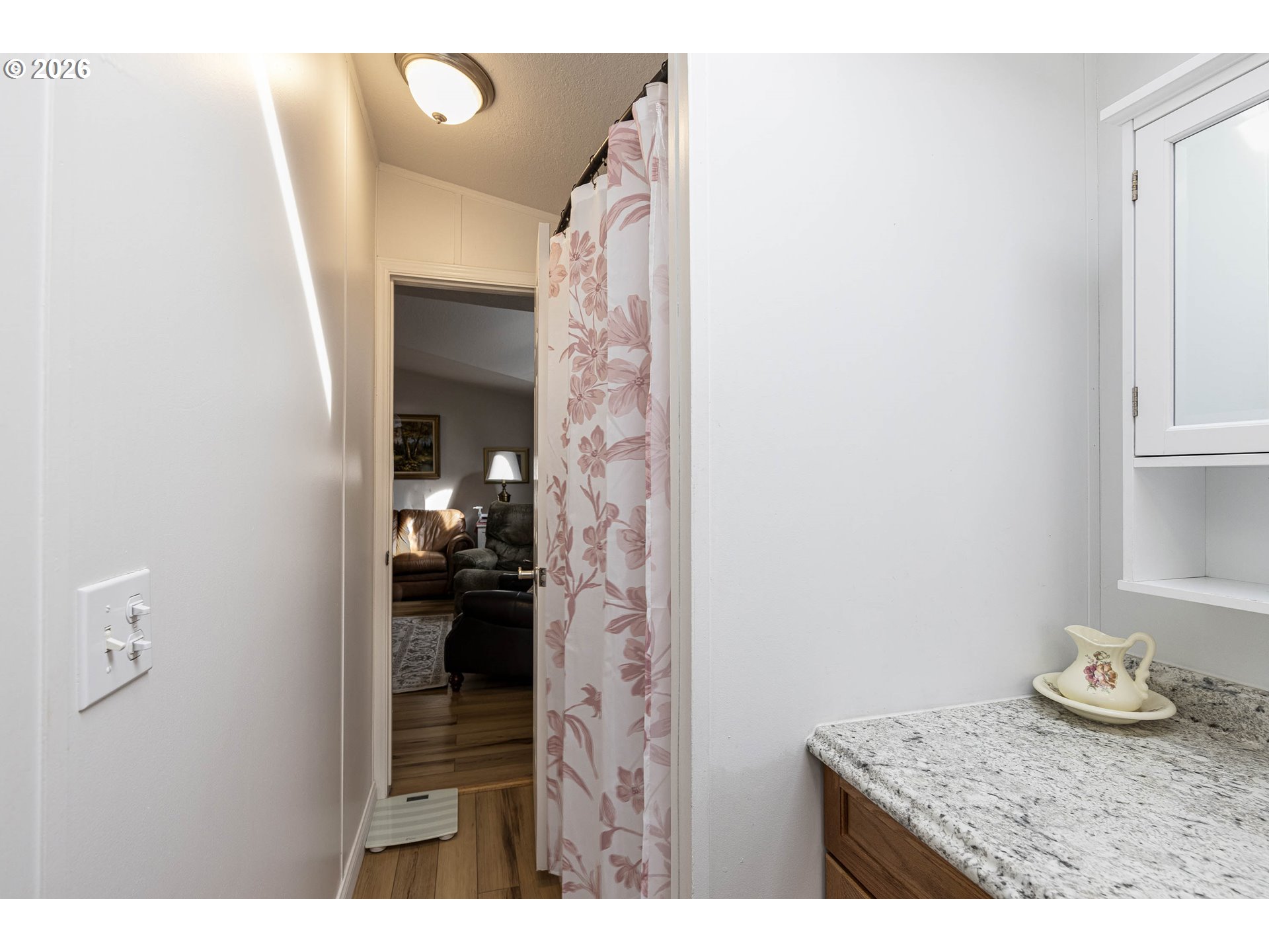 655 Northeast Burnett Road, Unit 9 McMinnville, OR 97128 - Photo 16 of 33