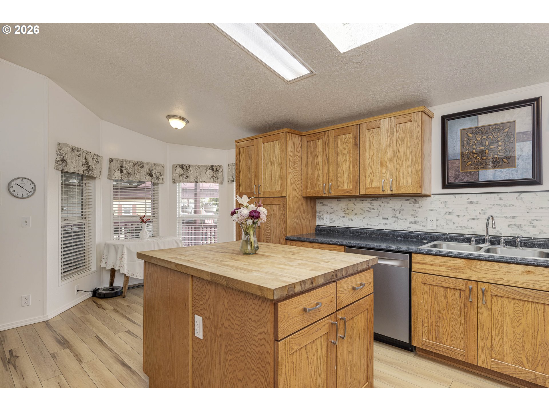 655 Northeast Burnett Road, Unit 9 McMinnville, OR 97128 - Photo 8 of 33