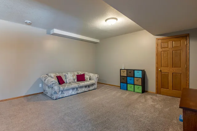 $830,000 | 57618 205th Avenue, Plainview, MN 55964