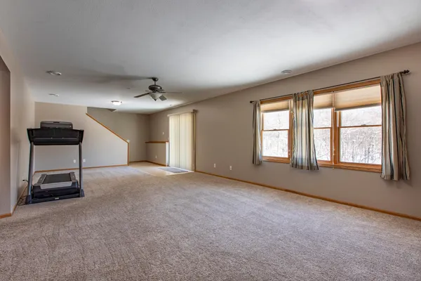 $799,900 | 57618 205th Avenue, Plainview, MN 55964