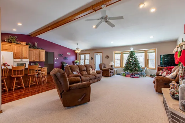 $830,000 | 57618 205th Avenue, Plainview, MN 55964