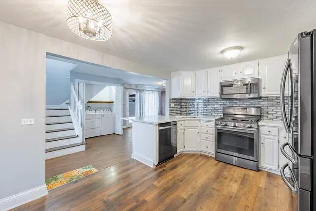 $2,800 | 8912 South Ryan Road, Hometown, IL 60456