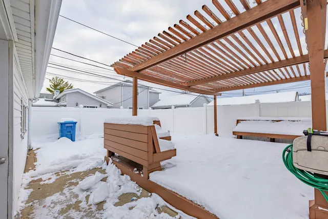 $2,800 | 8912 South Ryan Road, Hometown, IL 60456