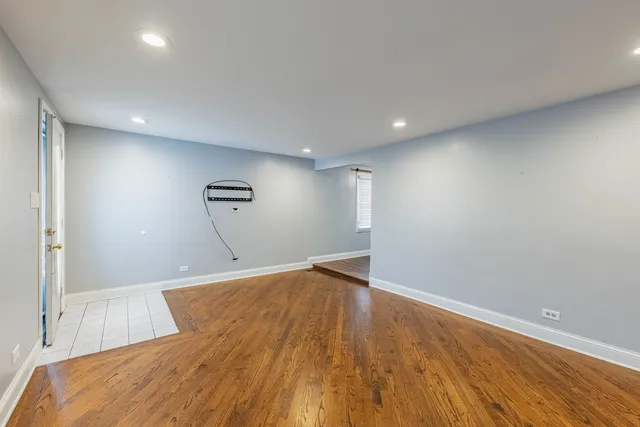 $2,800 | 8912 South Ryan Road, Hometown, IL 60456