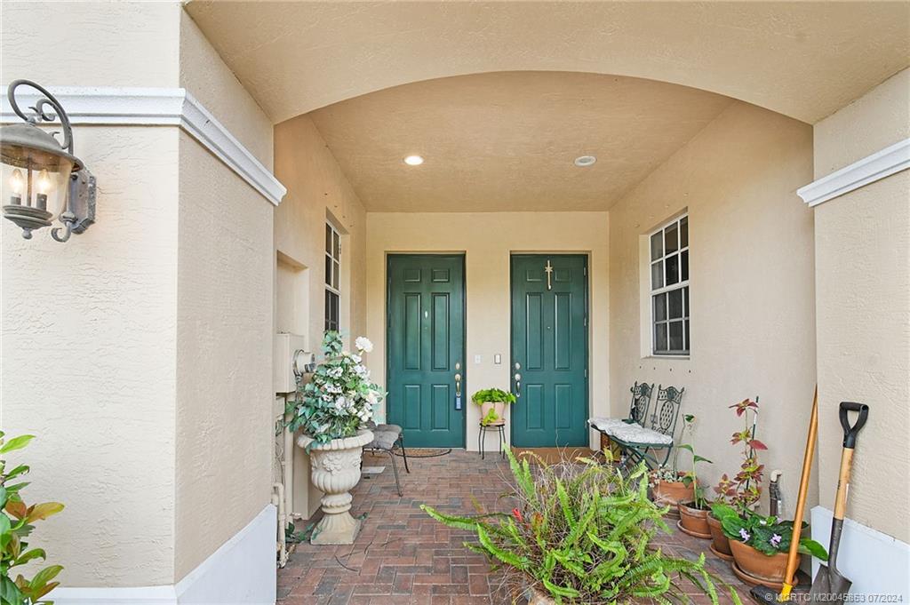 370 Southwest Walking Path Stuart, FL 34997 - Photo 3 of 40 Gallery Image 3