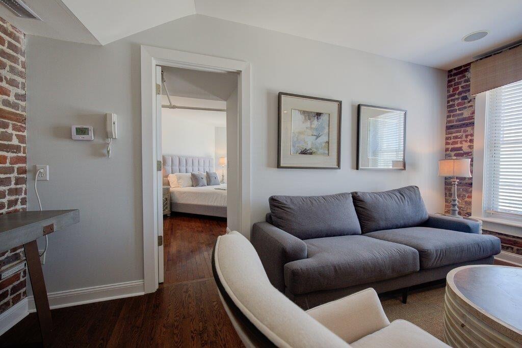 235 Meeting Street Charleston, SC 29401 - Photo 47 of 85 235 Meeting Manhattan Suite 15