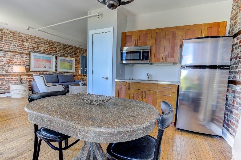 235 Meeting Street Charleston, SC 29401 - Photo 68 of 85 235 Meeting Soho Suite 14