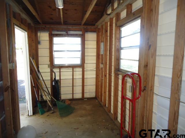 16994-c R 223 C R 223 Arp, TX 75750 - Photo 14 of 38 a view of an entryway with a window