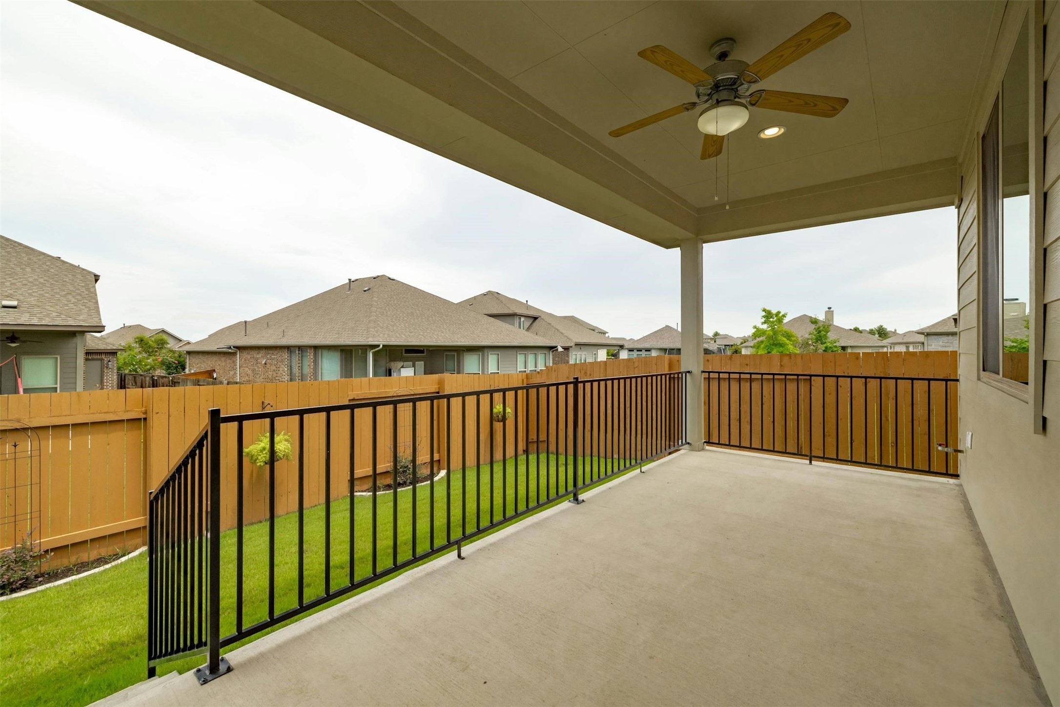 316 Crossvine Trail Georgetown, TX 78626 - Photo 34 of 37