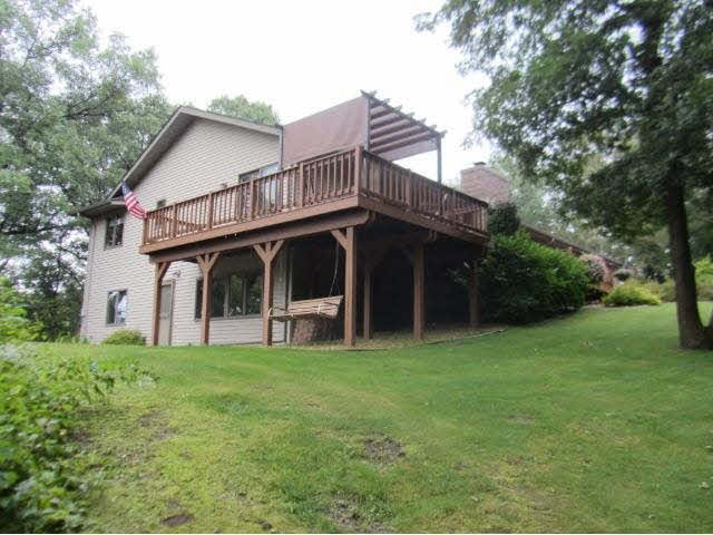 1008 Sunrise Road St. Croix Falls, WI 54024 - Photo 2 of 18 Gallery Image 2