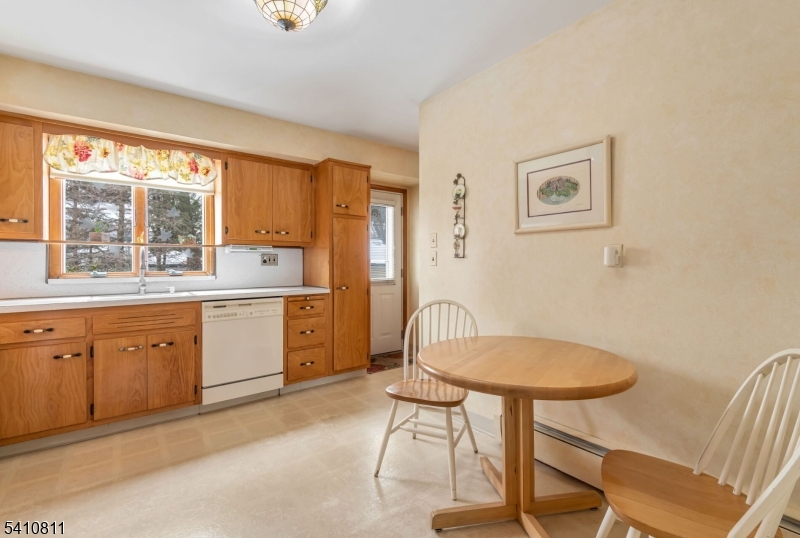 25 Madison Avenue Rochelle Park, NJ 07662 - Photo 7 of 17