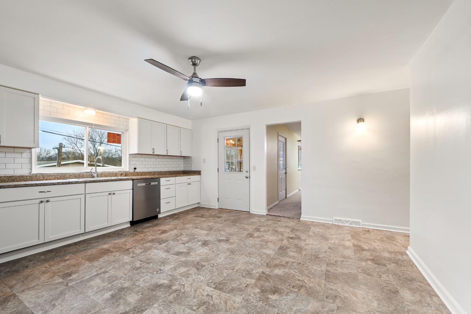 224 Stoney Lonesome Road Aurora, IN 47001 - Photo 7 of 36