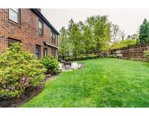 10 Endicott Road Arlington, MA 02476 - Photo 2 of 22 Gallery Image 2