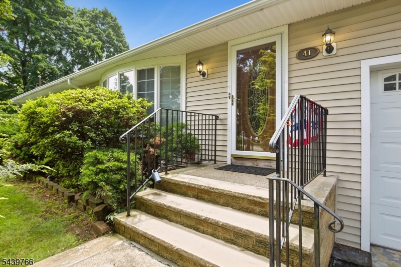 41 Carey Road Succasunna, NJ 07876 - Photo 3 of 21