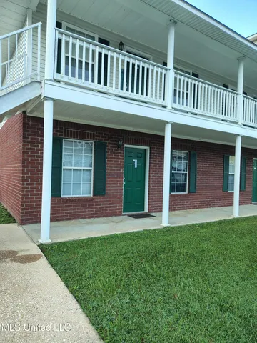 $1,100 | 5080 Gautier Vancleave Road, Unit E7, Gautier, MS 39553