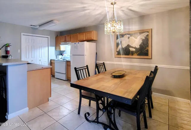 $1,100 | 5080 Gautier Vancleave Road, Unit E7, Gautier, MS 39553